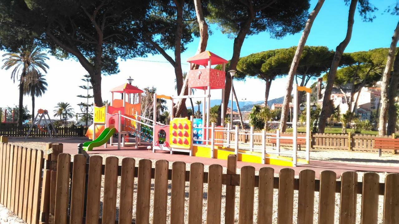Casa Al Mare Διαμέρισμα Βεντιμίλια Εξωτερικό φωτογραφία