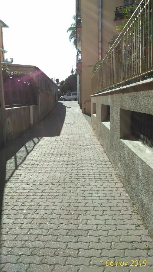 Casa Al Mare Διαμέρισμα Βεντιμίλια Εξωτερικό φωτογραφία
